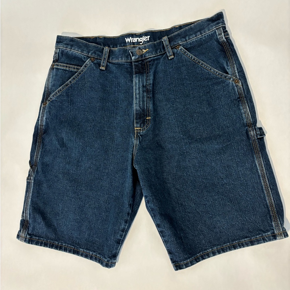 Wrangler Men's Dark Blue Jean Shorts size 34